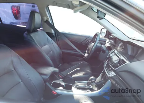 2015 Honda Accord Ex-L z USA, uszkodzony, nr VIN 1HGCR2F86FA132311